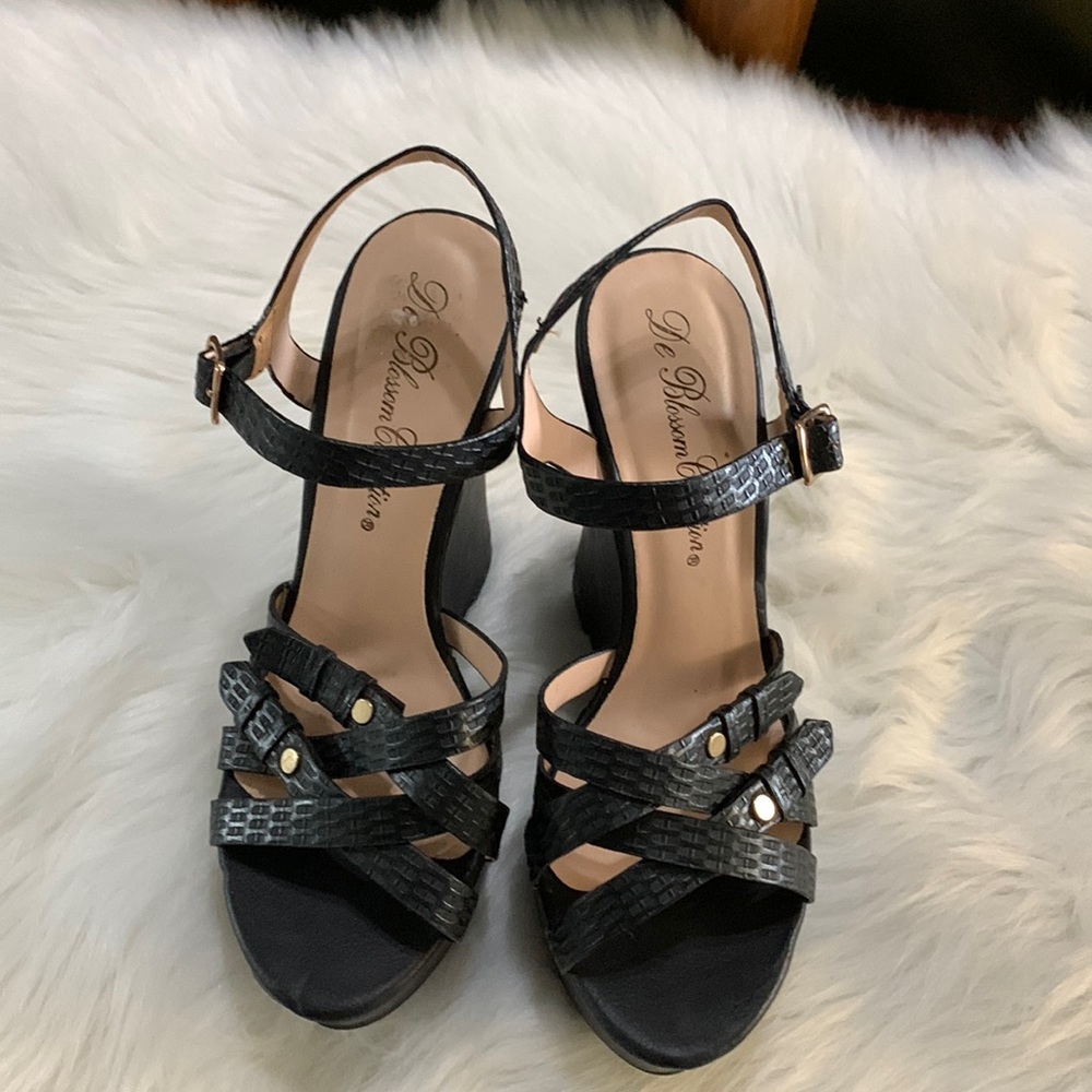 De Blossom Collection Black Platform Wedge with Gold Buckles and Rivets